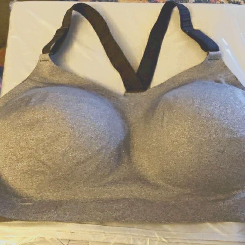 All in Motion Gray Sports Bra - Picture 3 of 8